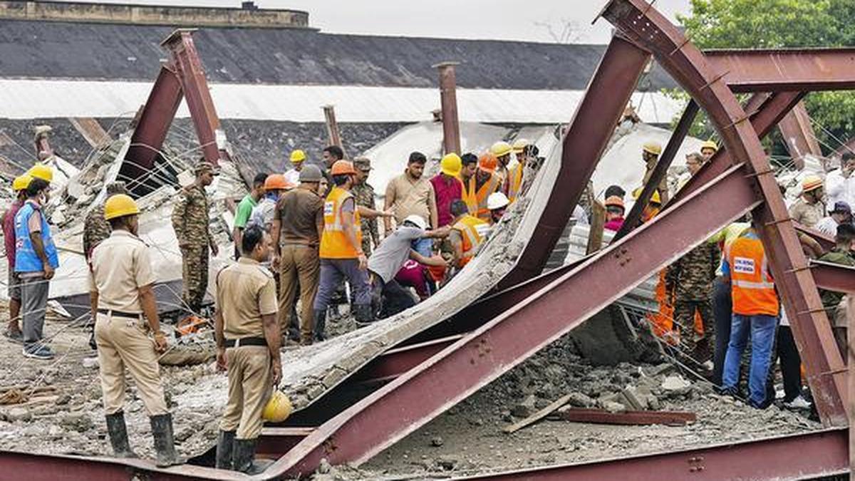 Taratala warehouse collapse, Kolkata warehouse accident, Kolkata Police, Taratala accident, Kolkata building collapse, five workers killed, SIT investigation, warehouse collapse Kolkata