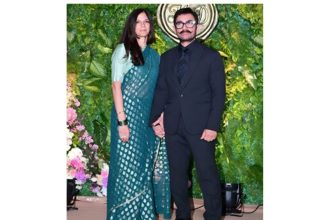 Aamir Khan, Gauri Spratt, Aamir Khan Wedding, Mumbai News, Bollywood News, Reena Dutta, Kiran Rao, Azad Khan, Junaid Khan, Ira Khan, Ashutosh Gowariker, Vir Das, Irfan Pathan, Mukesh Ambani, Raj Thackeray, Prasoon Joshi, Celebrity Wedding