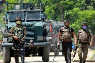 Shopian Encounter, Jammu Kashmir News, Lashkar-e-Taiba, LeT Terrorists, Shopian Operation, Meemandar, Victor Force, Jammu Kashmir Police, Indian Army, CRPF, Kulgam Terrorists, South Kashmir, Anti-Terror Operation, Security Forces, Srinagar News