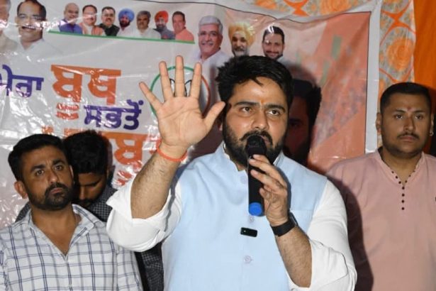 Akshay Sharma, Punjab Congress, BJP Punjab, Amritsar North, Charanjit Singh Channi, Raja Warring, Punjab Politics, Congress Infighting, Punjab BJP, 2027 Punjab Elections, Law And Order, Drug Menace, Employment, Punjab Development, Amritsar News