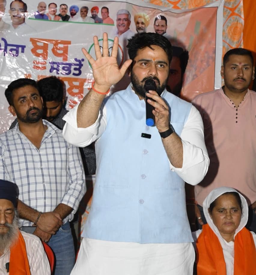 Akshay Sharma, Punjab Congress, BJP Punjab, Amritsar North, Charanjit Singh Channi, Raja Warring, Punjab Politics, Congress Infighting, Punjab BJP, 2027 Punjab Elections, Law And Order, Drug Menace, Employment, Punjab Development, Amritsar News
