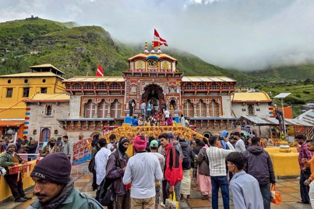 Badrinath Temple, Pramod Nautiyal, BKTC, Badrinath Donation Row, Uttarakhand Police, Chamoli Police, Surjit Singh Panwar, Ganesh Godiyal, Mahendra Bhatt, Shri Badrinath Kedarnath Temple Committee, Temple Donation Irregularities, Dehradun News, Uttarakhand News, Bhairav Sena, Donation Embezzlement