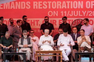 Omar Abdullah, Jammu Kashmir Statehood, J-K Statehood Demand, National Conference, BJP, Central Government, Lieutenant Governor, Hazratbal, Akbar Jehan, Jantar Mantar Protest, Article 370, Ladakh Talks, Jammu Kashmir Politics, Srinagar News, Statehood Restoration